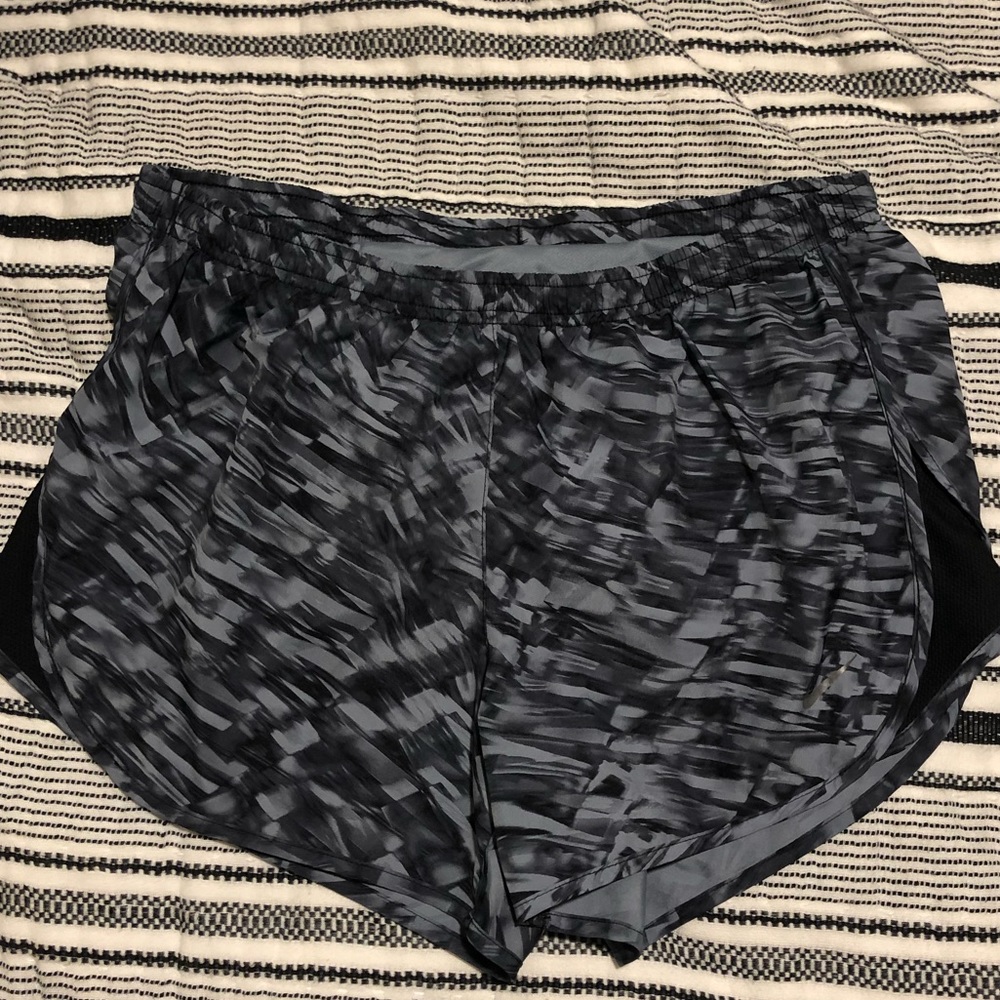Grey Nike shorts